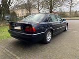 BMW 728i - - scheckheftgepflegte BMW 728