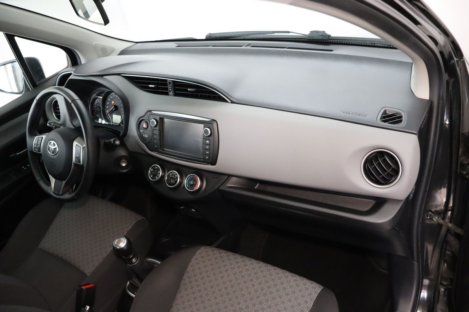 Fahrzeugabbildung Toyota Yaris * RFK * Sitzhzg. * Bluetooth Comfort