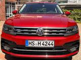 Volkswagen Tiguan 2.0 TSI 132kW DSG 4MOTION Highline Hi... - Volkswagen Tiguan: Rot