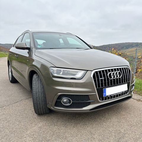 Audi Q3 2.0 TFSI S tronic quattro -