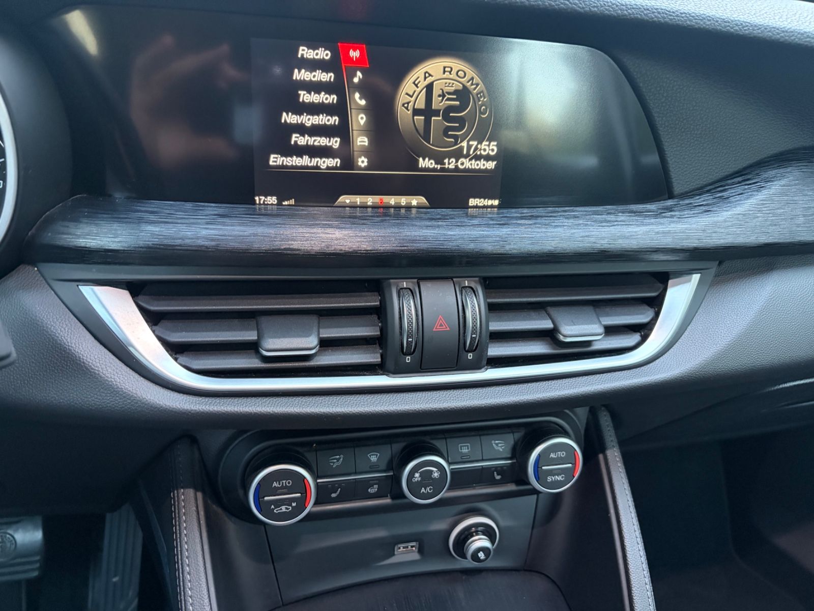 ALFA ROMEO Stelvio 16
