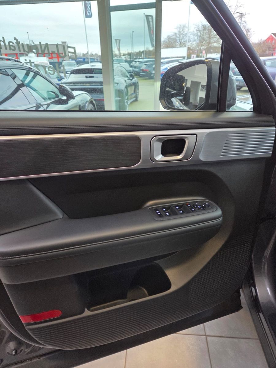 Fahrzeugabbildung Hyundai Santa Fe 1.6 T-GDI Hybrid 158 kW 2WD