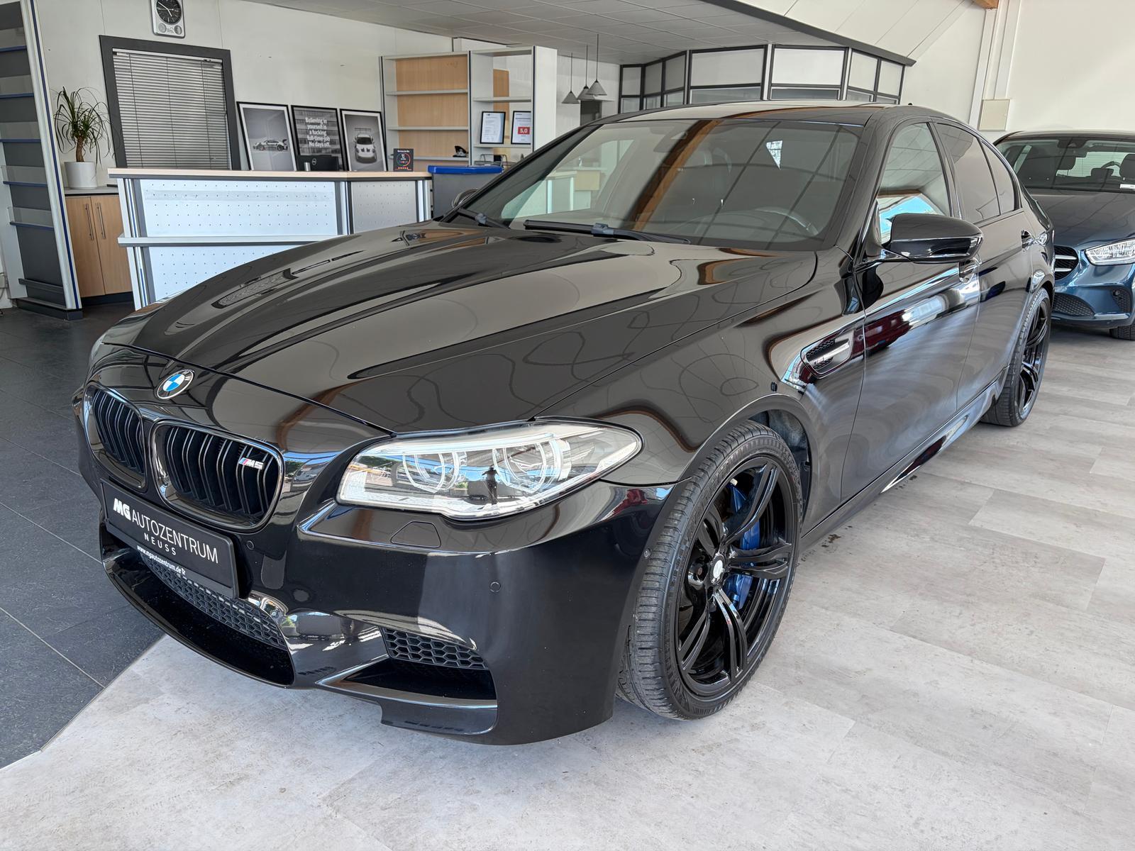 BMW M5 4.4 V8 *Schiebedach *HeadUp *LaneAssist uvm.
