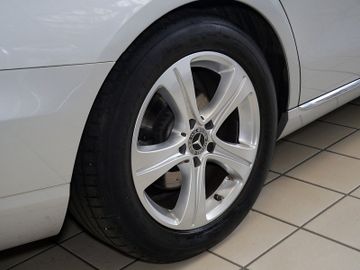 Mercedes E 200 - 9