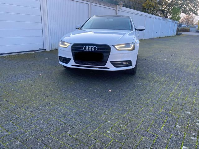 Audi A4 2.0 TDI Navi BiXenon Multifunktion...