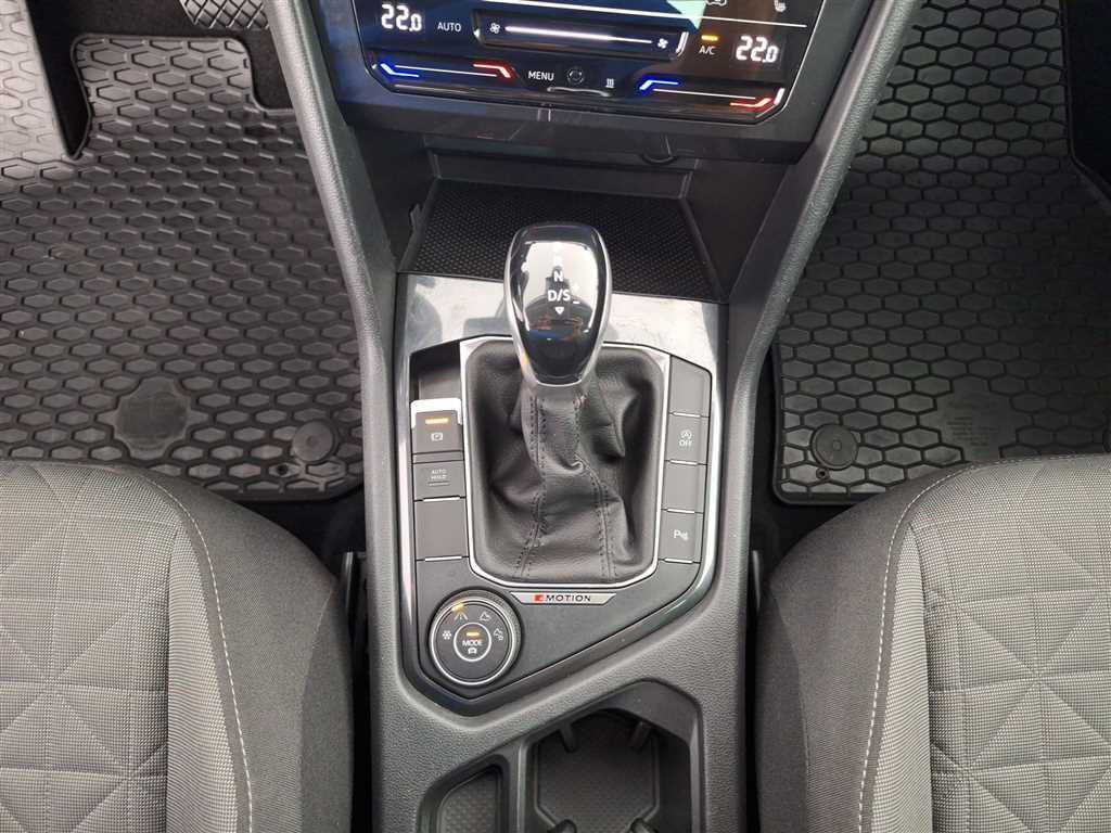 Volkswagen Tiguan 2.0 TDI DSG 4MOTION Standhz Navi