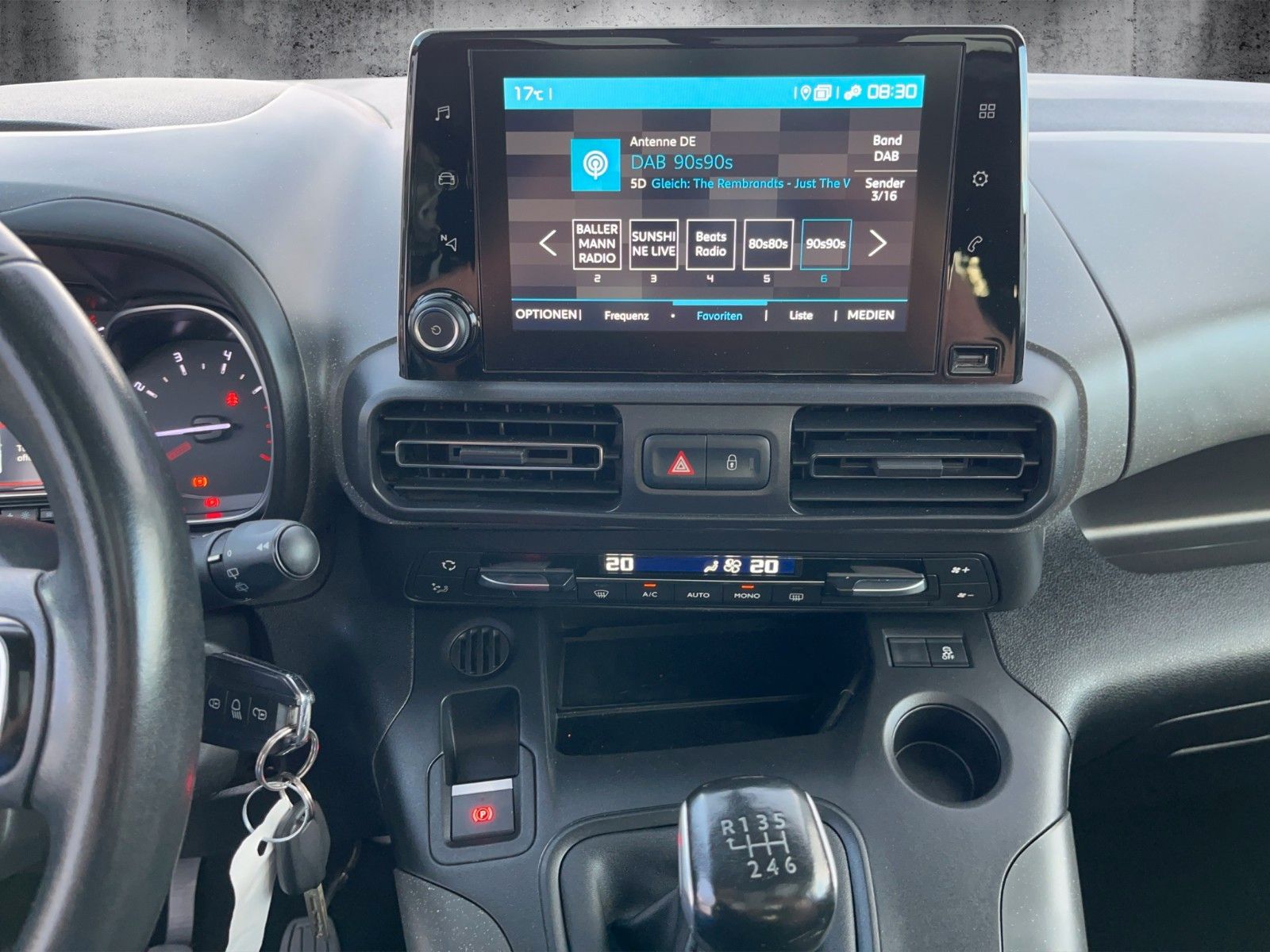 Fahrzeugabbildung Citroën Berlingo M PureTech**NAVI*P.-DACH*