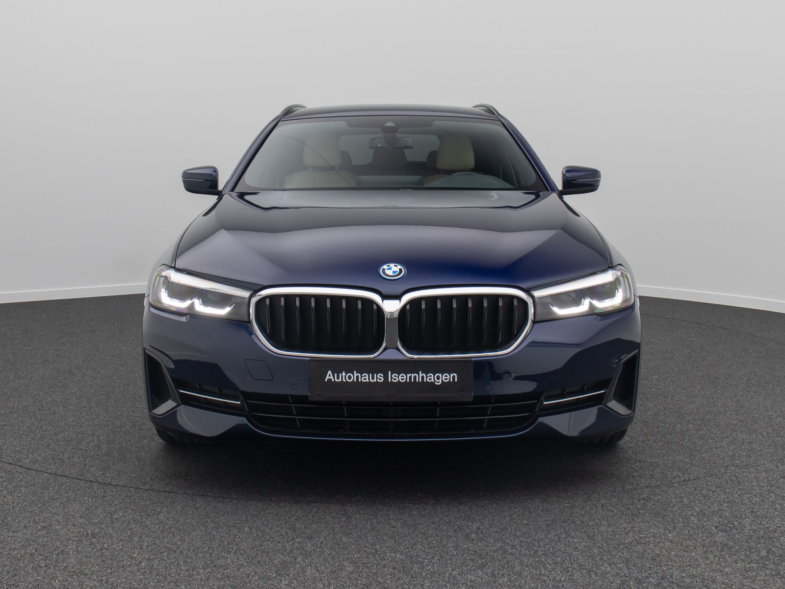 Fahrzeugabbildung BMW 520e Alarm AHK DAB HiFi Individual Leder 18Zoll