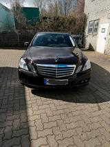 Mercedes-Benz Mercedes Benz 250 - Mercedes-Benz 250 mit Benzin-Antrieb: Limousine