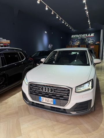 AUDI Audi Q2 35 TDI S line Edition