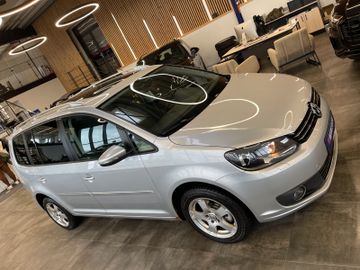 Volkswagen Touran Highline *PANO*SHZ*NAVI*PDC*TEMPOMAT*