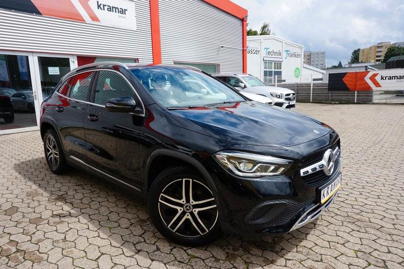 Mercedes-Benz GLA 220d 4Matic DCT 8G-Tronic Progressive Kamera