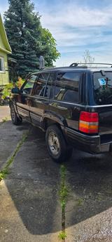 Jeep Cherokee Limited 4.0 Auto Limited - Jeep Cherokee mit Benzin-Antrieb: Geländewagen, 4.0