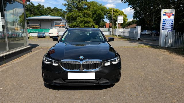 BMW 320i xDrive Luxury Line Automatik Luxury Line