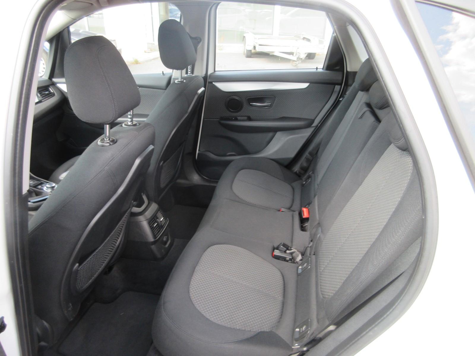 BMW 218i Active Tourer Advantage **2.HAND**
