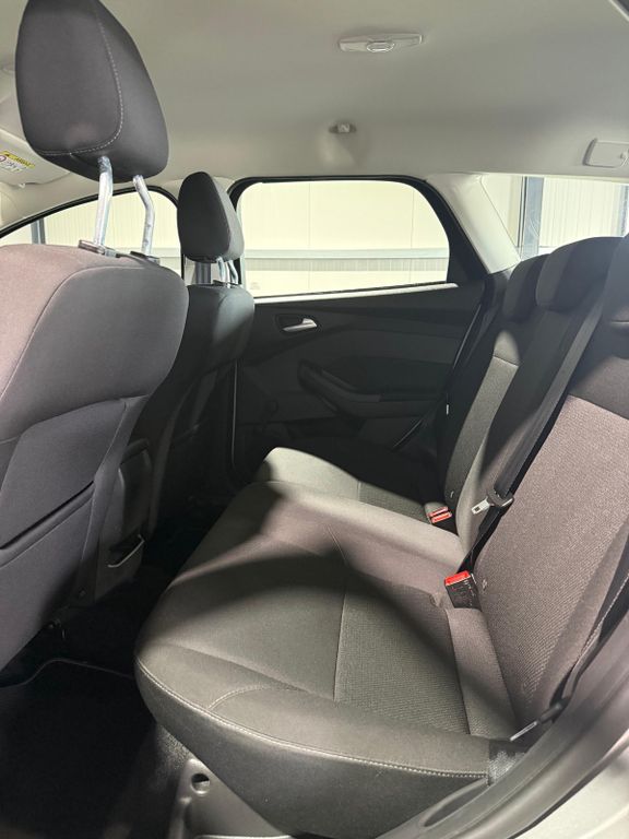 Ford Focus - Bild 16