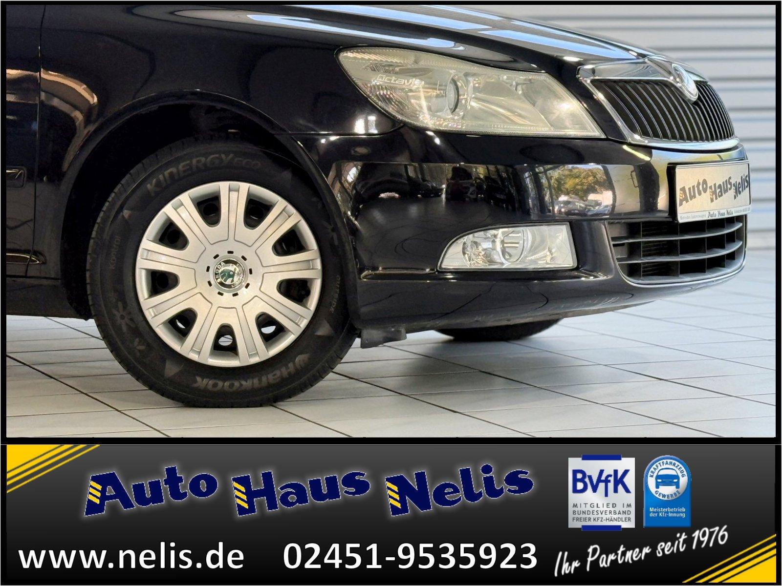 Skoda Octavia 2009 — вигляд ззаду