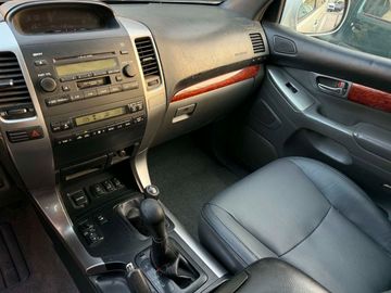 Toyota Land Cruiser - 12
