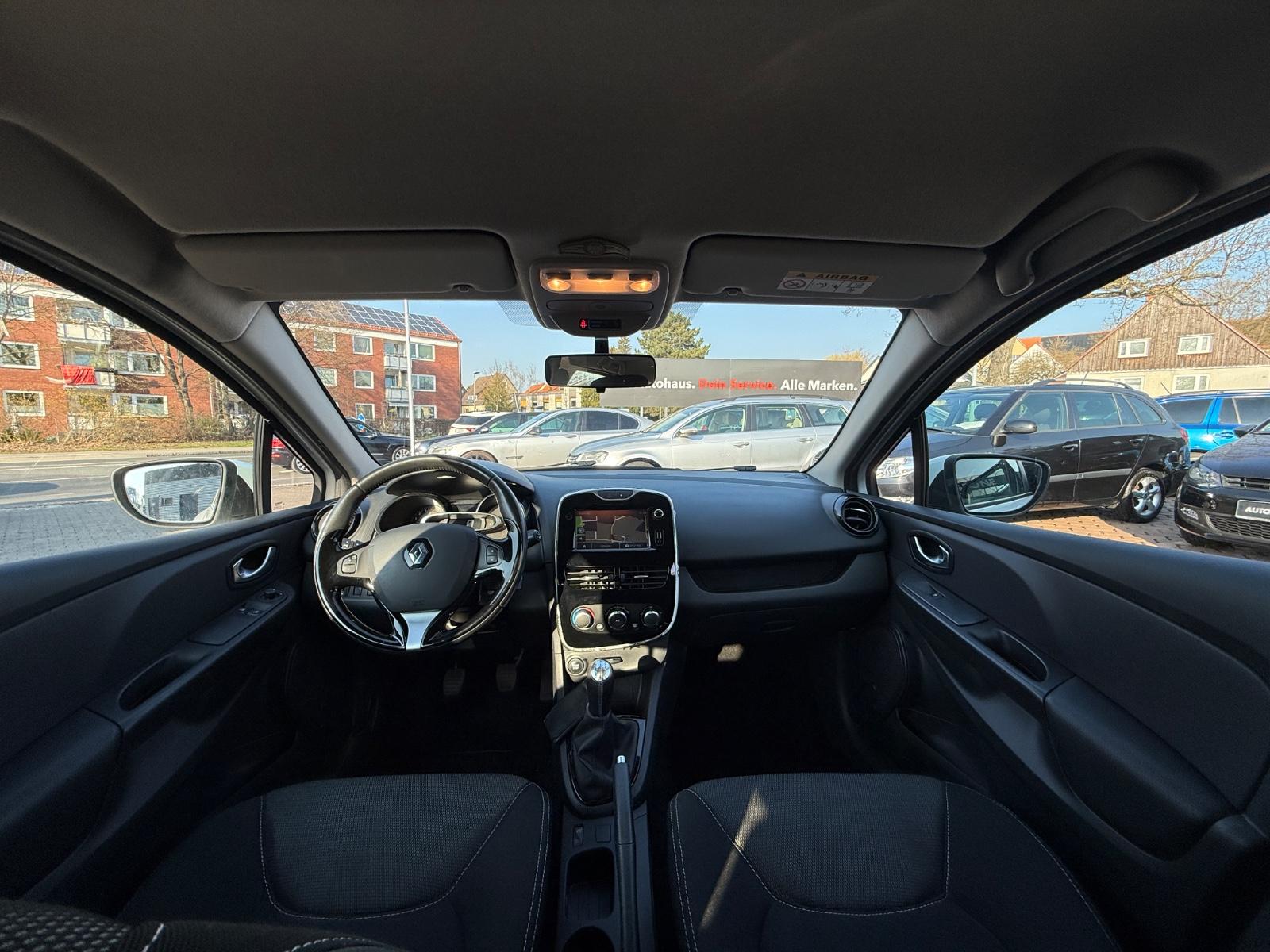 Renault Clio 2015 — photo 12