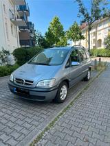 Opel Zafira 2,0 cdti Scheckheft TÜV bis 5/... - Opel Zafira aus 2004 mit Diesel-Antrieb