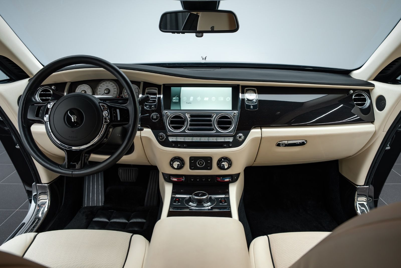 Fahrzeugabbildung Rolls-Royce Wraith BESPOKE AUDIO/SHOOTING STAR/DRIVER ASSI 3