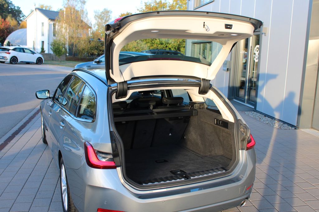 BMW 318d Touring AUT SHZ NAVI PDC LED KLIMAAUT