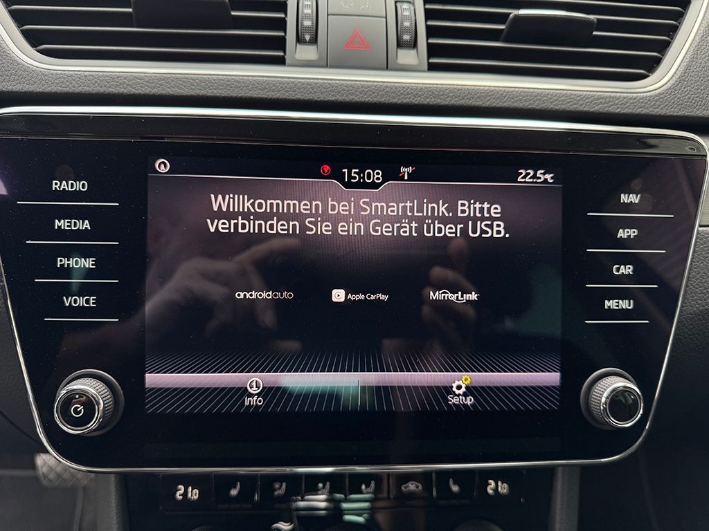 Superb Combi 2.0 TDI Style *NAVI*ACC*KAMERA*
