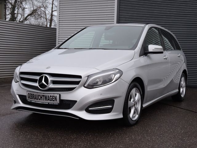 Mercedes-Benz B 180 ST CGI 7G-DCT Style PDC DAB Navi  HU neu