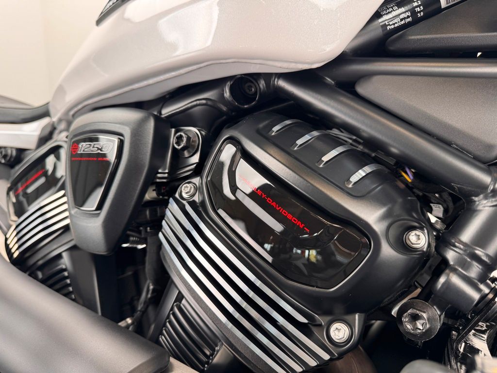 Fahrzeugabbildung Harley-Davidson SPORTSTER S RH1250 S *NEUWERTIG *TAGESZULASSUNG