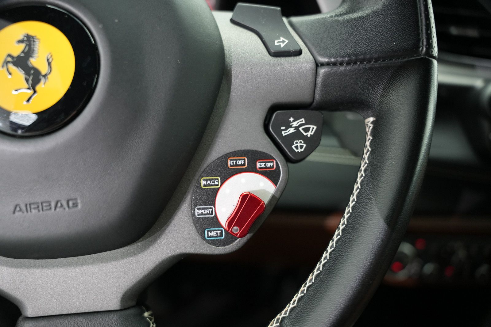 Fahrzeugabbildung Ferrari 488 GTB GTB Coupé DCT/SCUDERIA/KAMERA/