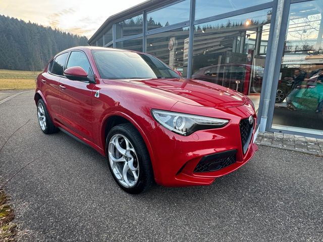ALFA ROMEO Stelvio Quadrifoglio 2.9V6 Bi-Turbo Carbon-Brems