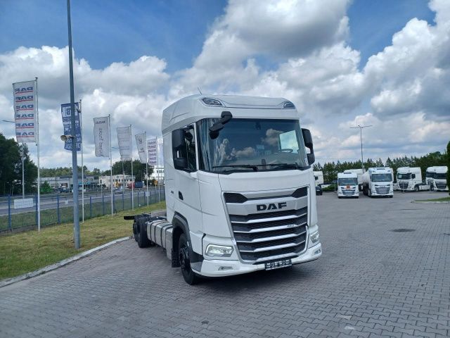 DAF XG 480 FAR 6x2 Low Deck Volumen