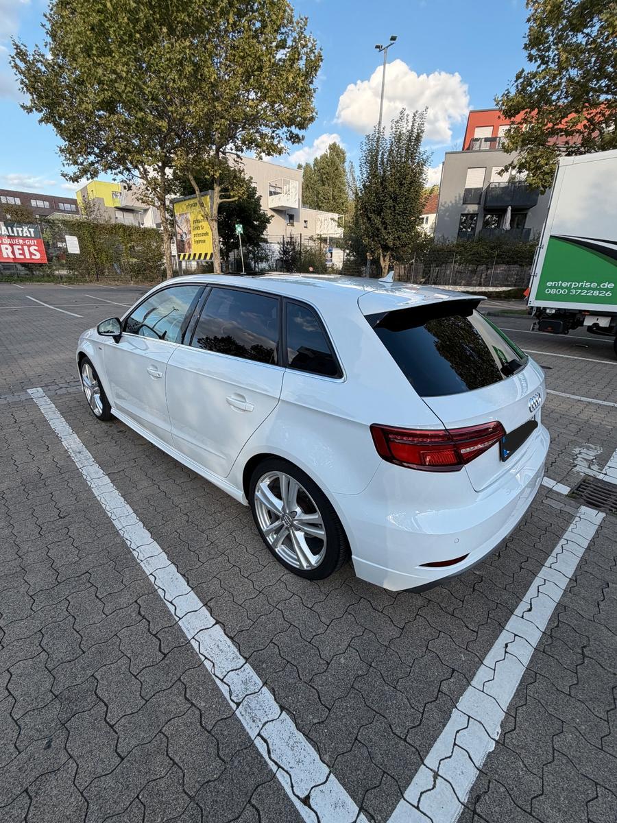 Audi A3 Sportback 1.5 TFSI S line / Virtual Cockpit