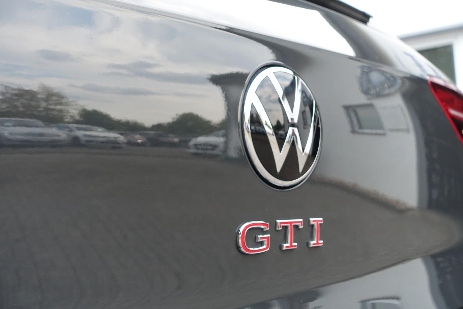 Volkswagen Golf VIII Lim. GTI ACC LED Garantie, миниатюра 9