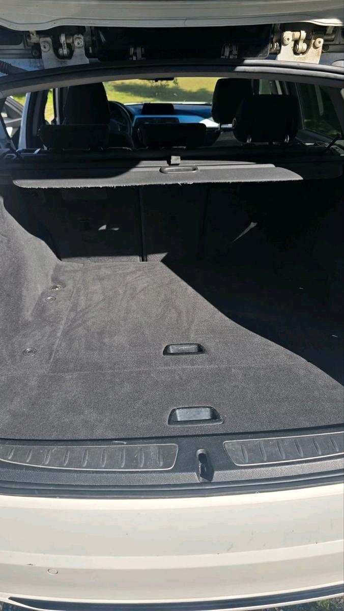 BMW 318 2013 — photo 15