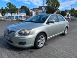 Toyota avensis 2.0d - Toyota Avensis in Düsseldorf