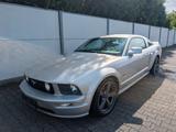 Ford Mustang GT V8 4.6 - Ford Mustang aus 2005: Coupe