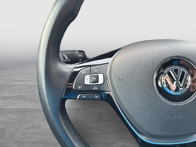 Touran HIGHLINE 1.4 TSI NAVI ACC LED PDC SHZ AHK