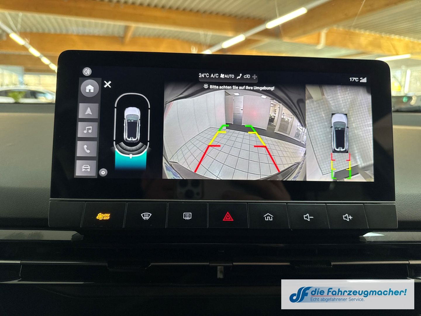 Fahrzeugabbildung MG MG4 Luxury Elektromotor 150 kW Digitales Cockpit