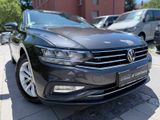 Volkswagen Passat Variant/AUTOMAT/AHK/ACC/ASISS/I HAND - VW Passat Gebrauchtwagen in Stuttgart