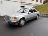Mercedes-Benz Mercedes W124 E230 E-Klasse Oldtimer, Taus... - Mercedes-Benz E 230 aus 1991