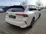 Opel Astra ST 1.2 Elegance - Opel Astra: Elegance