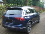 Volkswagen Tiguan 2.0 TDI SCR 140kW DSG 4MOTION Highlin... - Volkswagen Tiguan mit Diesel-Antrieb: Vollleder, Beheizbares Lenkrad, Automatik