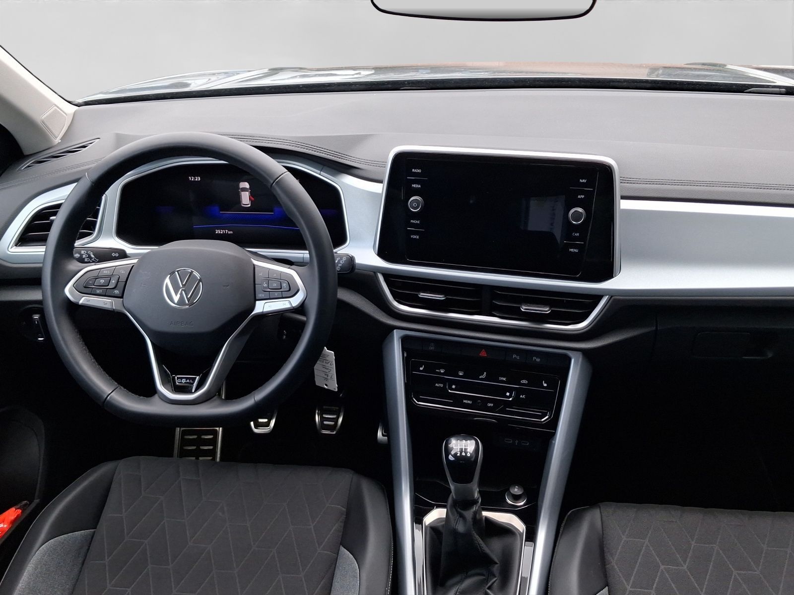 Volkswagen T-Roc - Bild 6