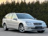 Mercedes-Benz C 180 T Kompressor-Automatik-Navi-Klimaaut-AHK - Mercedes-Benz C 180 aus 2005: Kompressor