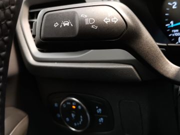 Ford Focus Turnier Apple CarPl. Alu Voll-LED usw