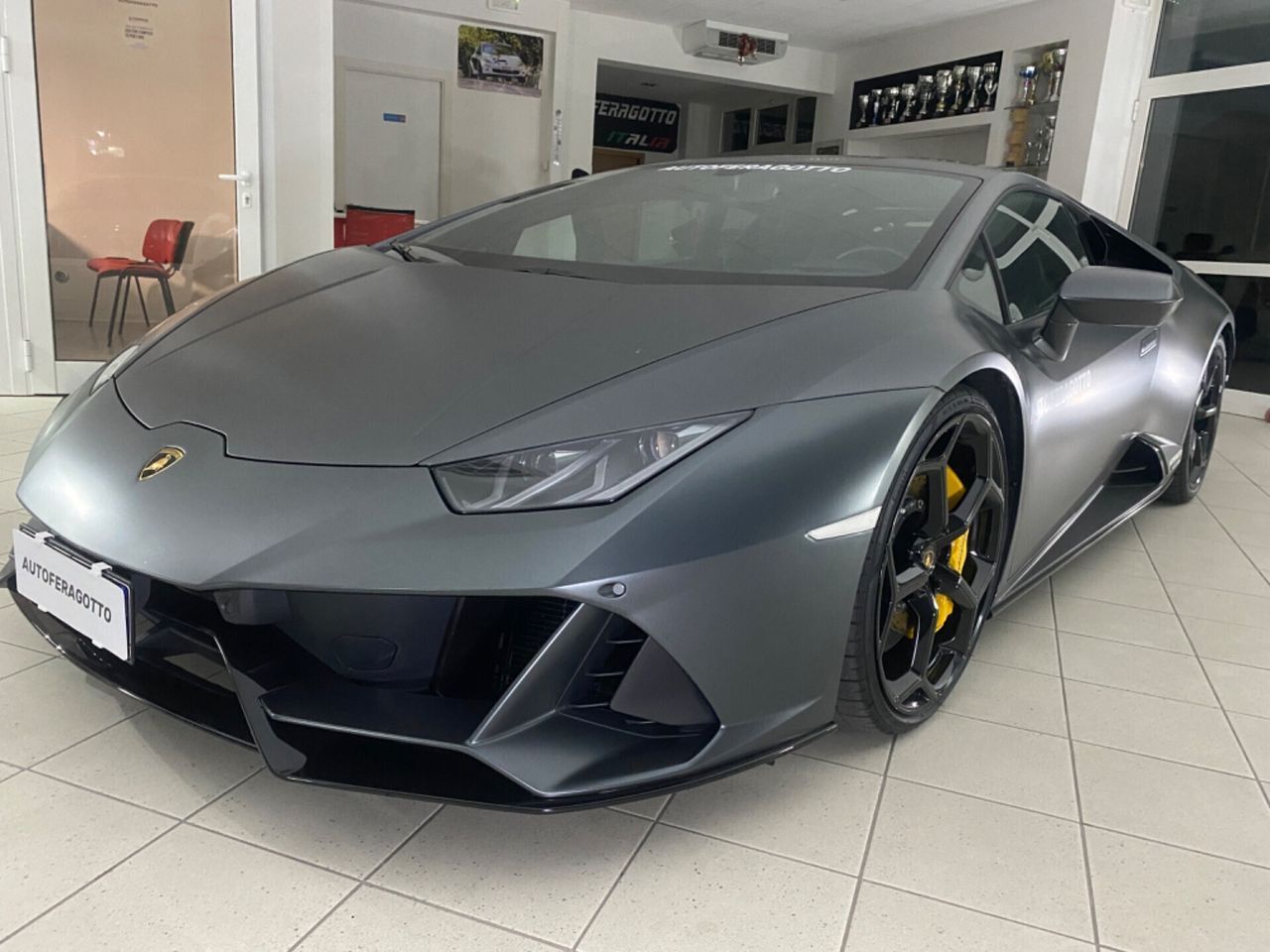 LAMBORGHINI Huracan