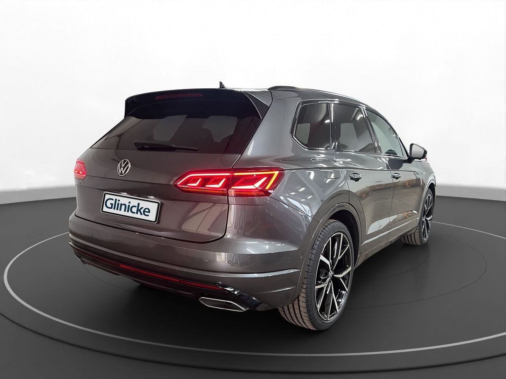 Volkswagen Touareg — fotografia 3