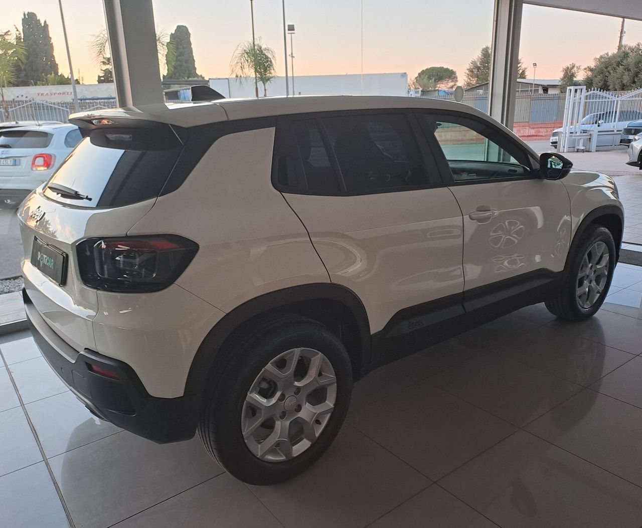 Other Jeep Avenger 1.2 Turbo 100 CV MHEV 2026 imagem 3