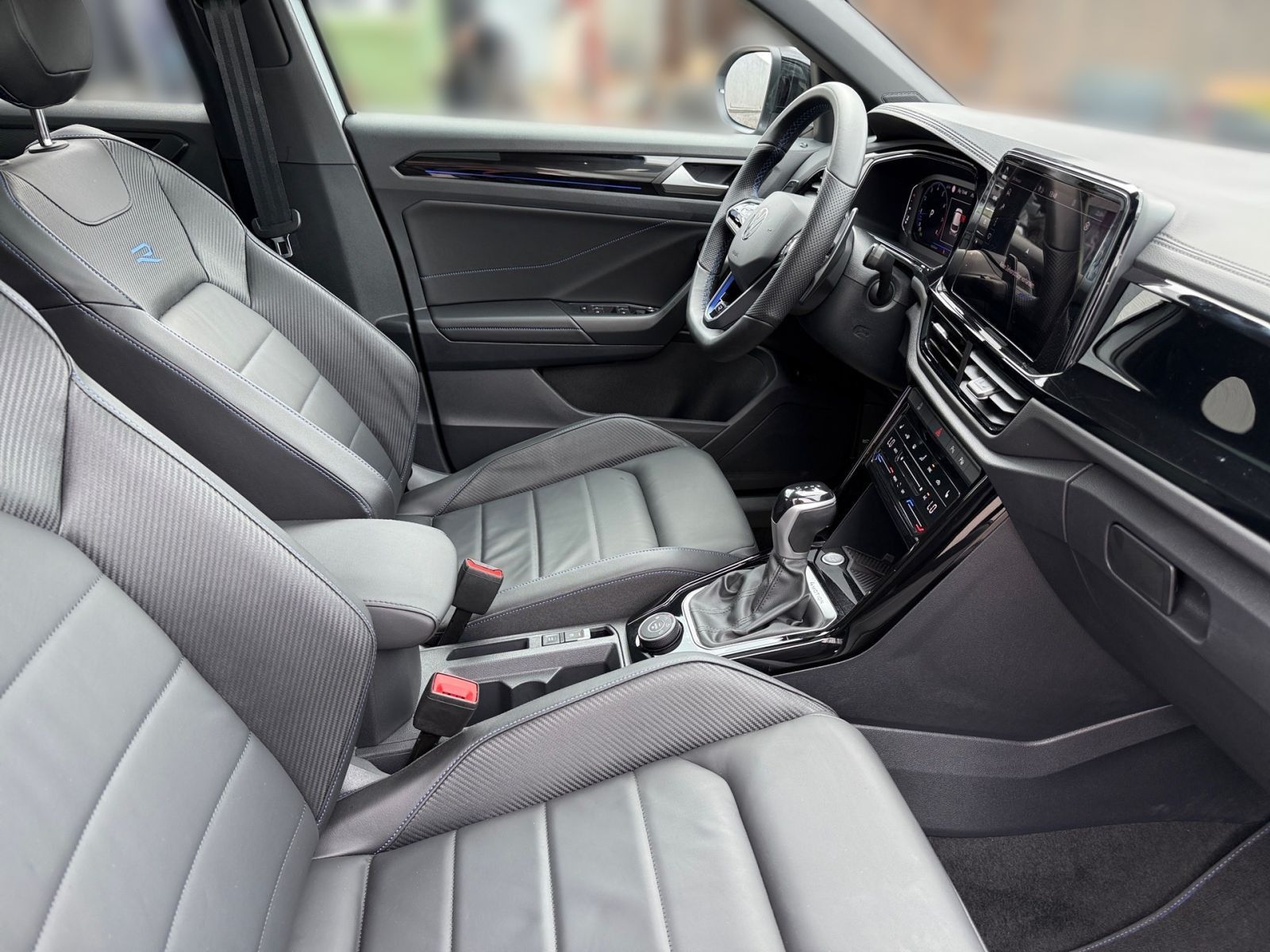 Volkswagen T-Roc - Bild 12